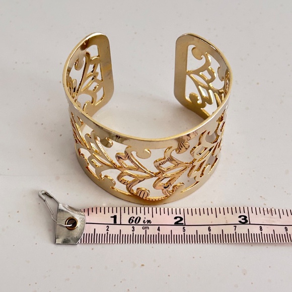 Filigree Cut Out Statement Wide Large Cuff Metal Bangle Bracelet Gold Tone - Picture 7 of 8